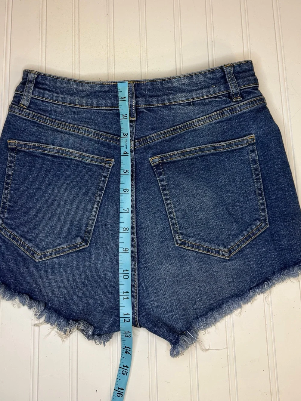 Zara High Rise Denim Jean Shorts size 6 Raw Hem Distressed